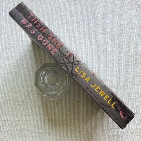 Then She Was Gone LISA JEWELL Paperback Book - Picture 3 of 3